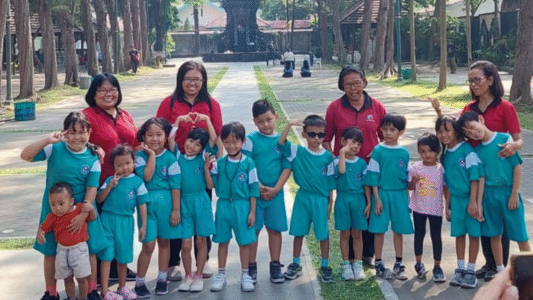 Ziarah ke Candi HKTY Ganjuran