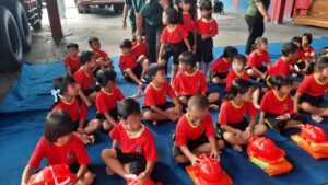 Berdinamika Bersama Pemadam Kebakaran