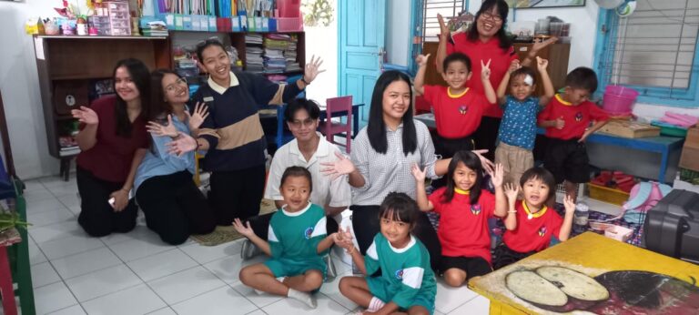 Belajar Bersama Kakak dari UAJ