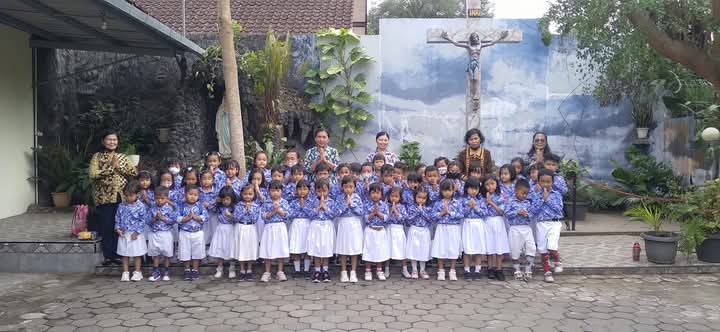 DOA ROSARIO DI TAMAN DOA GEREJA ST PETRUS WARAK (TK INDIRYASANA III)