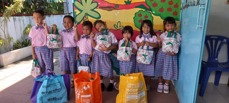 Persiapan Berbagi Kasih
